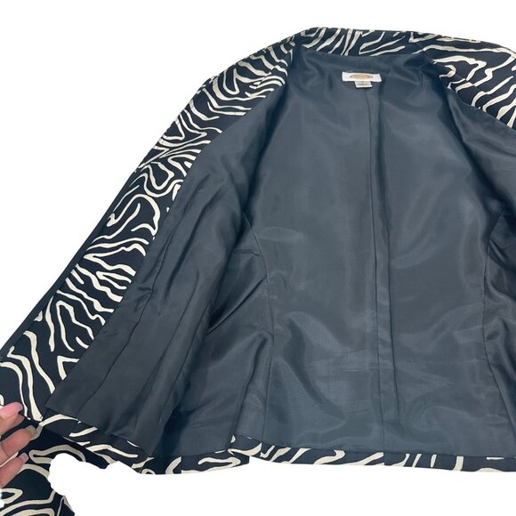 Talbots Women SZ 6 Black & White Zebra Print Crop Blazer Jacket Silk/Wool Blend - Picture 8 of 11